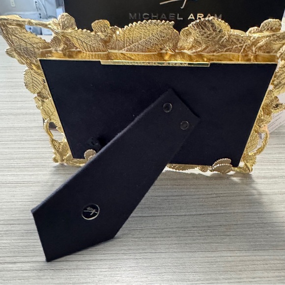 (NWB) Michael Aram Stunning Hydrangea Frame, 5" x 7" Gold - Picture 4 of 10